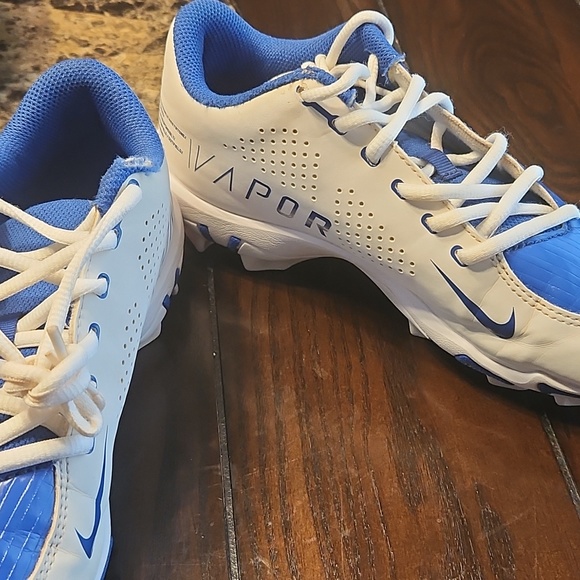 Girls youth baseball shoes - Picture 6 of 7